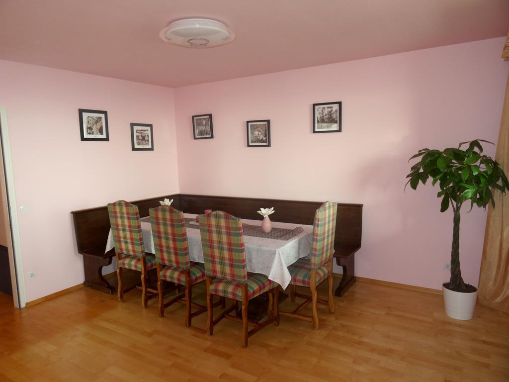 Flat Uno Viena